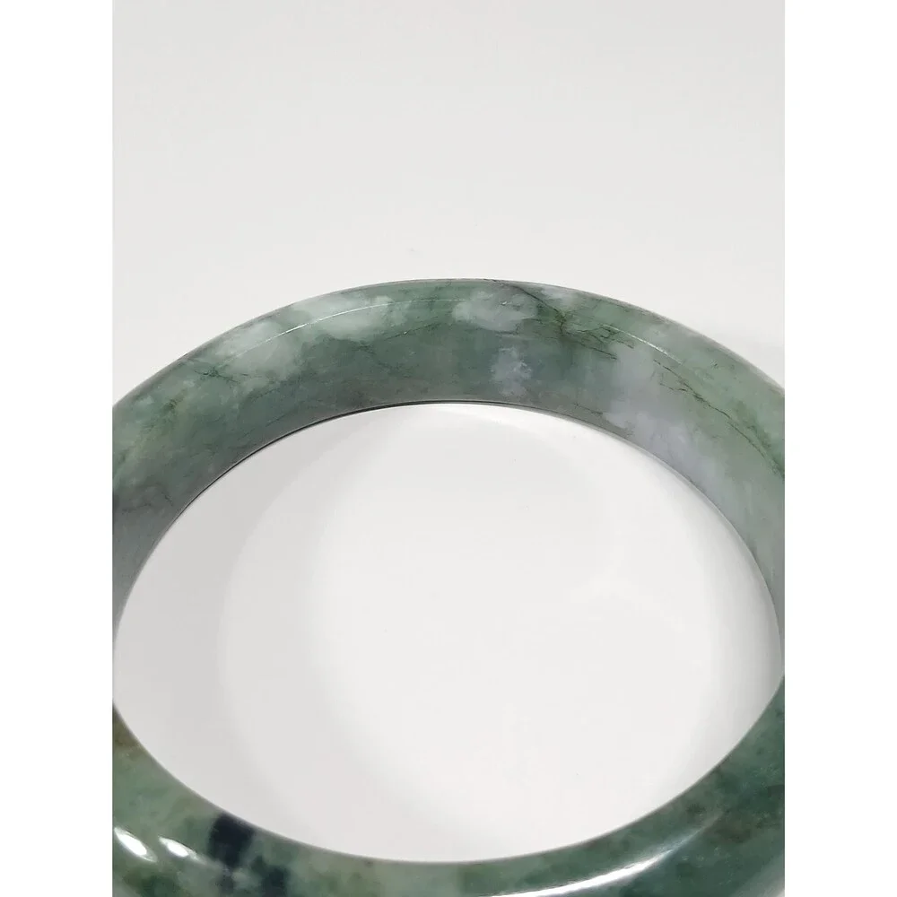 Unbranded jadeite jade